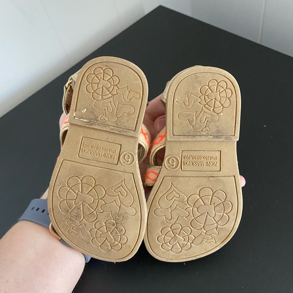 Toddler Sandals - Picture 3 of 4